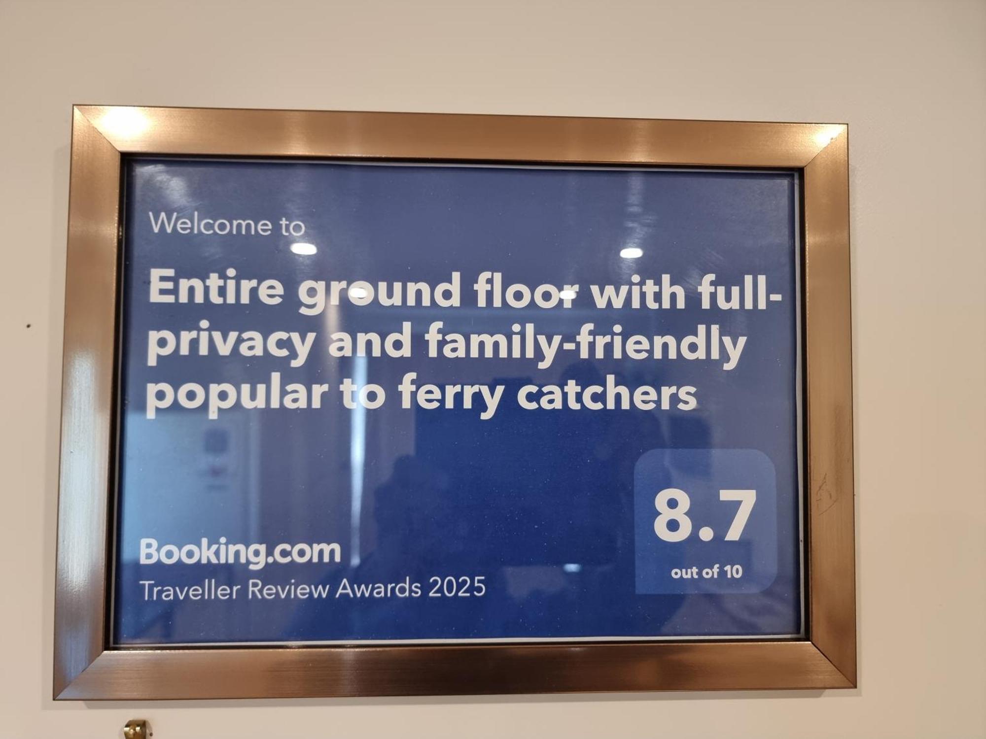 Entire Ground Floor With Full-Privacy And Family-Friendly Popular To Ferry Catchers Wellington Dış mekan fotoğraf